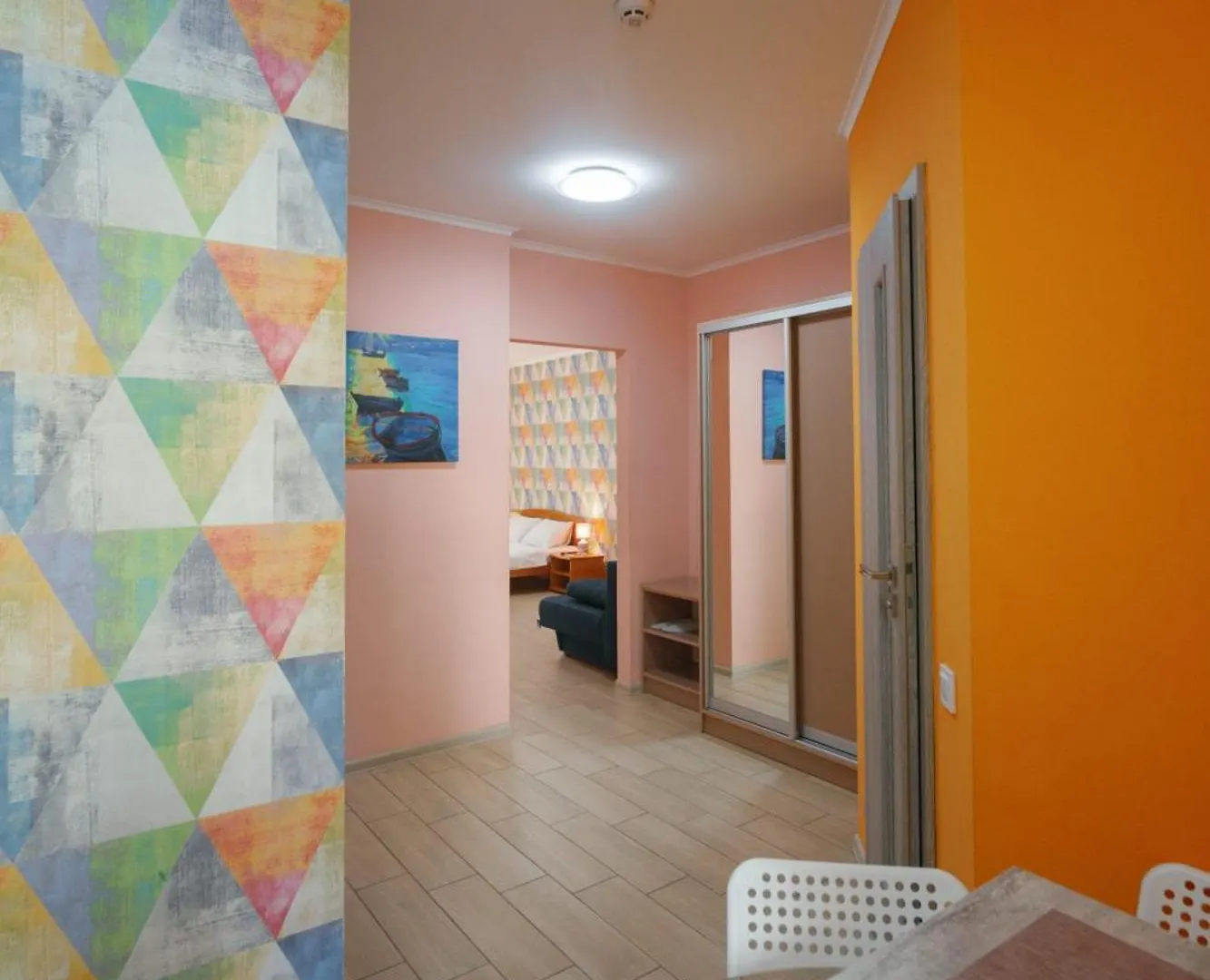 Bonapart Львов 0*,  Украина